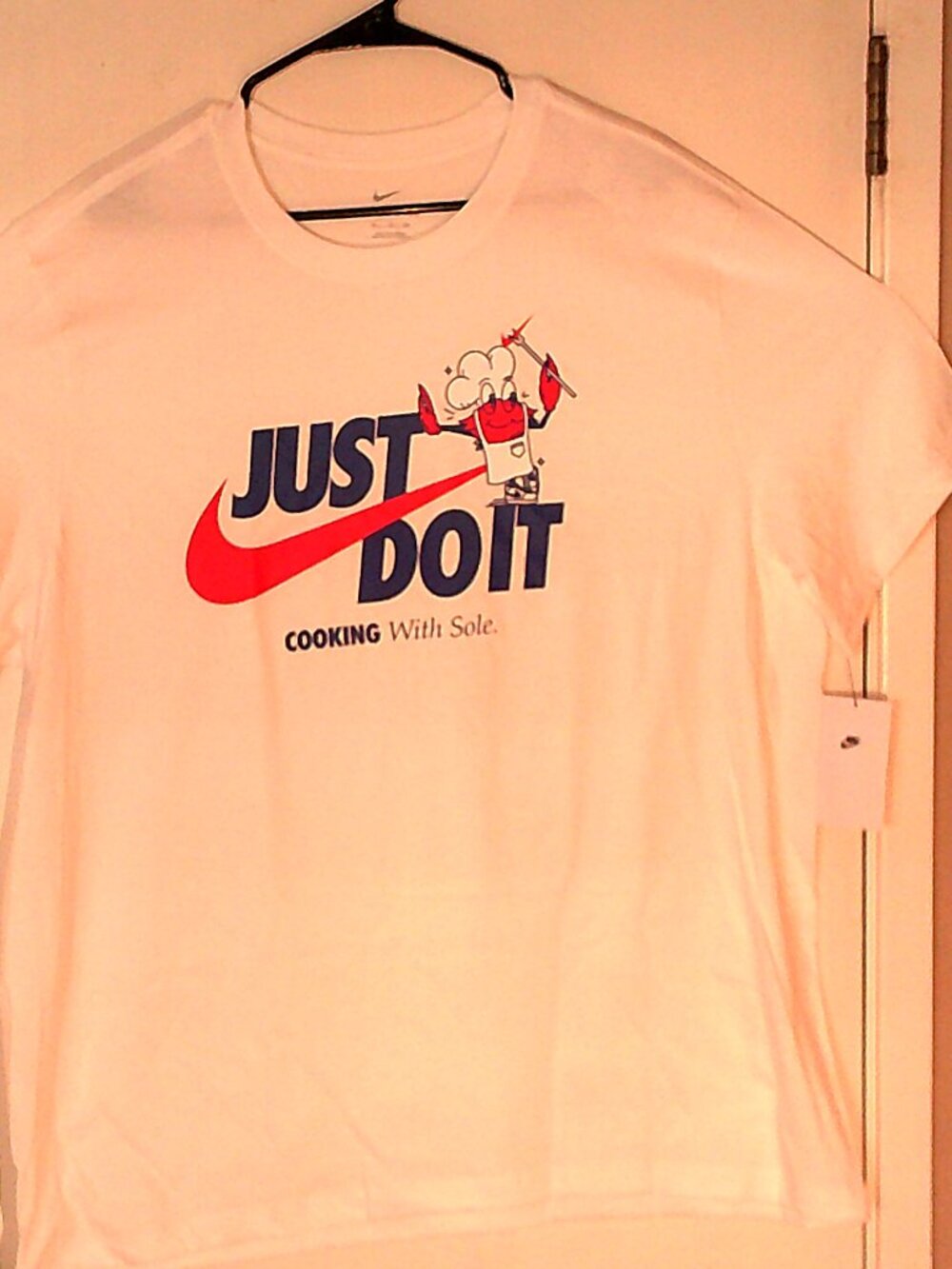 NEW NIKE SPORTSWEAR "Cooking with Sole Tee" MEN'S WHITE T-SHIRT 2XL HV1666-100